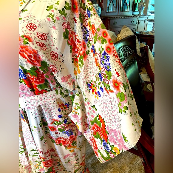 Vintage Kimono Belted Robe, No Tag Polyester/Rayon?, S/M Bright Japanese Floral - Picture 3 of 7
